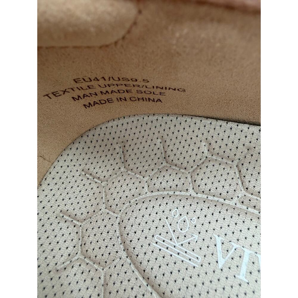 Vivaia Izabel Walker Pro Hybrid Comfort Support Knit Water RPT Flats Taupe 9.5 - Picture 4 of 11